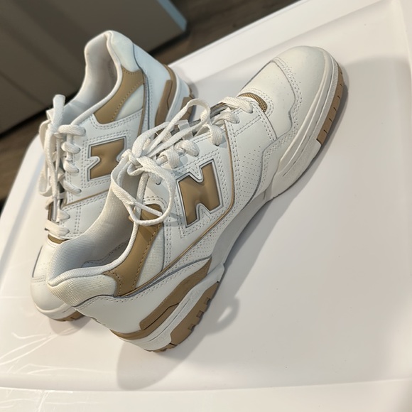 New Balance 550s, white/tan, size 8, worn once. - Picture 3 of 4